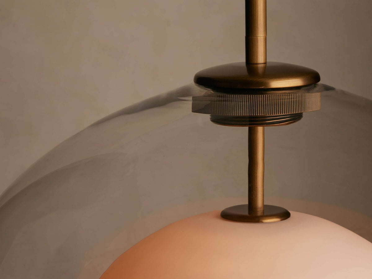 Hanglamp van dubbel koepelglas