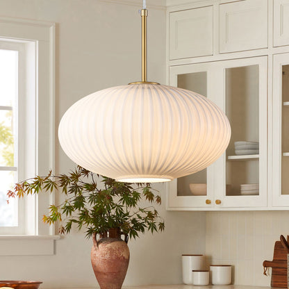 Ovaal hanglicht van geribbeld glas