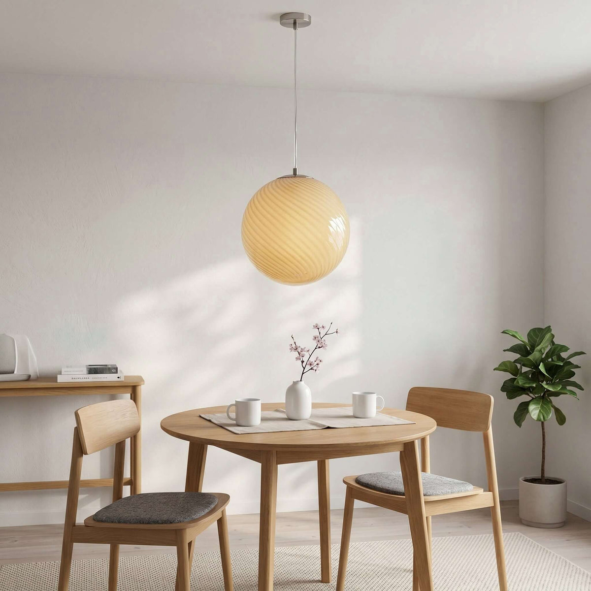 Hanglamp met gedraaide glazen bol