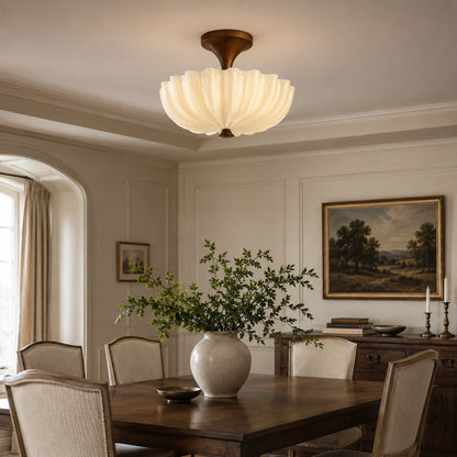 Half-inbouwlamp van hout en glas met geschulpte rand