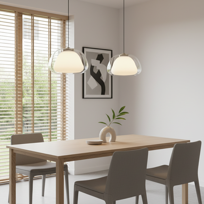 Hanglamp met getinte glazen koepel