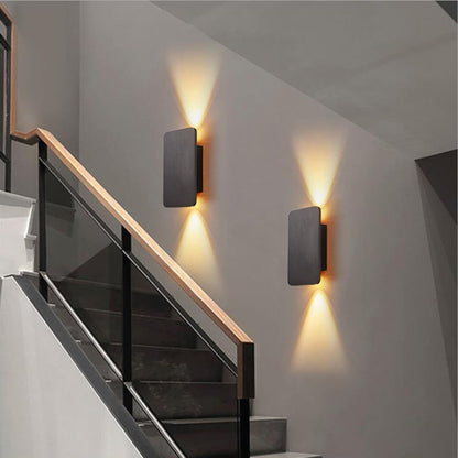 Nyxora minimalistische rechthoekige metalen wandlamp