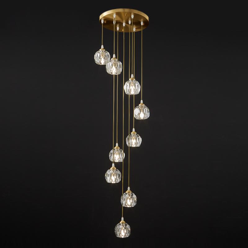 Hanglamp met trapsgewijs gerangschikte kristallen bollen