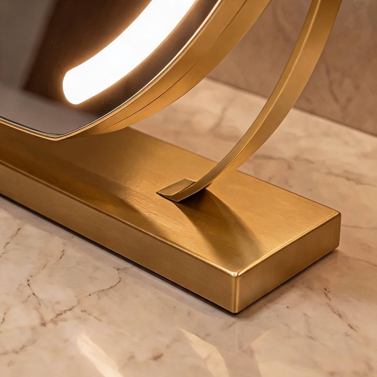 Grenvale art-deco koperen tafellamp