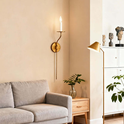 Messing wandlamp in kandelaarstijl
