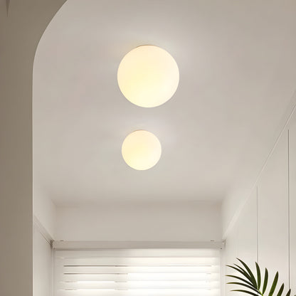 Orbelle minimalistische wandlamp van matglas