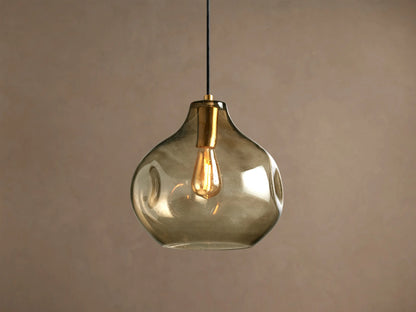 Hanglamp met bolvormige glazen kap met luchtbelletjes