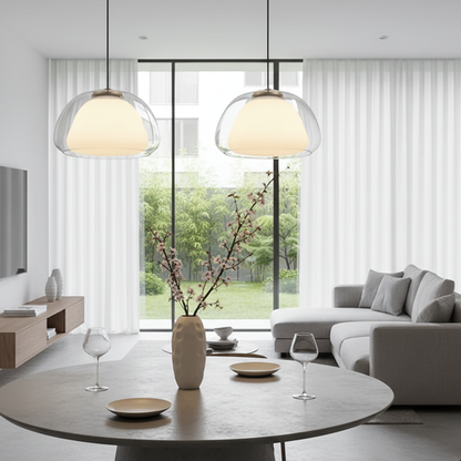 Hanglamp met getinte glazen koepel