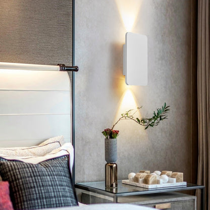 Nyxora minimalistische rechthoekige metalen wandlamp