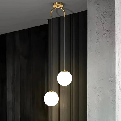 Solvara Nordic hanglamp met opalen glazen bol
