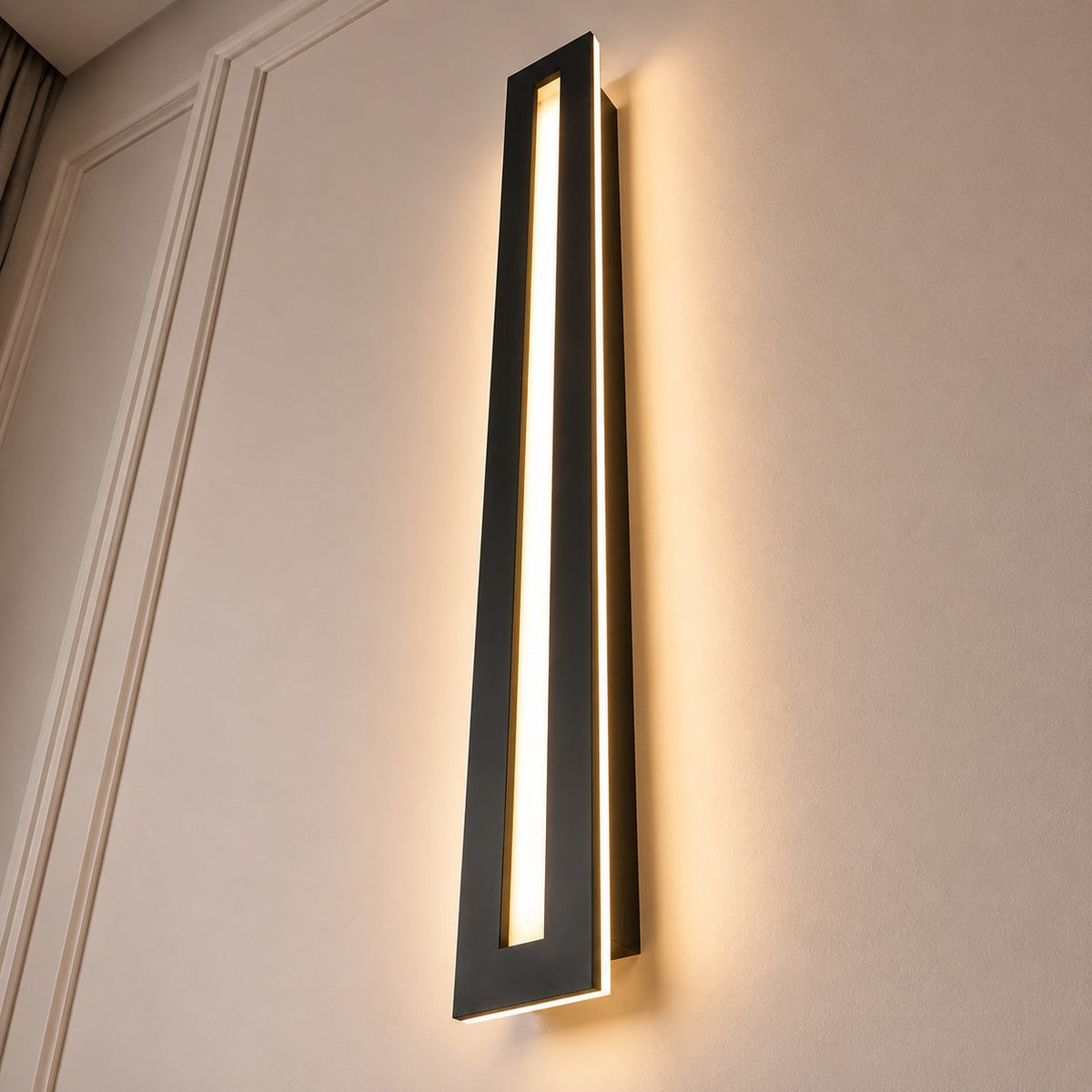 Lineaire acrylwandlamp van ijzer