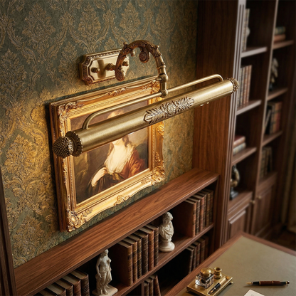 Sierlijke messing wandlamp voor schilderijen
