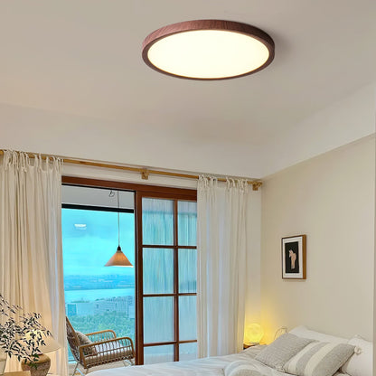 Slanke plafondlamp van walnoot met vlakke montage