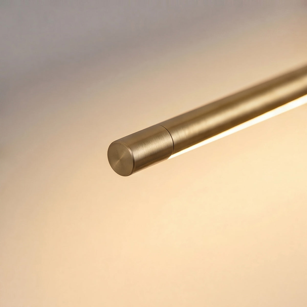 Verstelbare wandlamp met stang voor de kaptafel