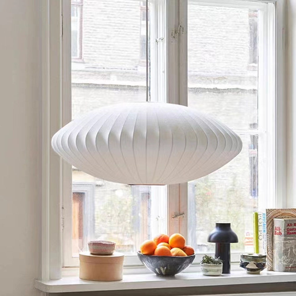 Hanglamp met geplooide zijden lampenkap