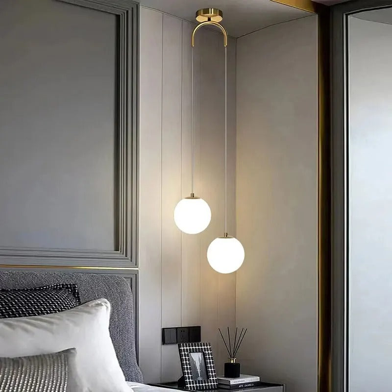 Solvara Nordic hanglamp met opalen glazen bol