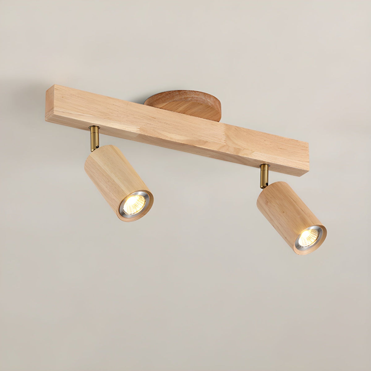 Houten rail met spotjes