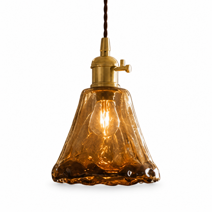 Vintage messingkleurige hanglamp met amberkleurig glas
