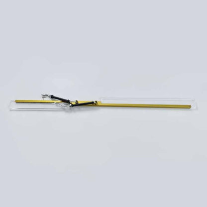 Goudkleurige lineaire plafondlamp met balken