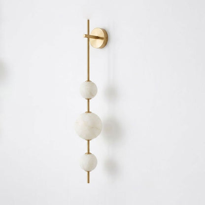 Wandlamp met albasten bol