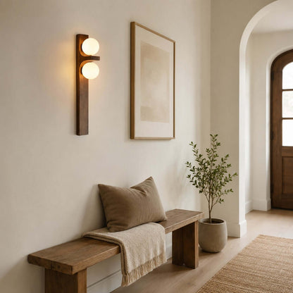 Dubbele wandlamp van hout met globes