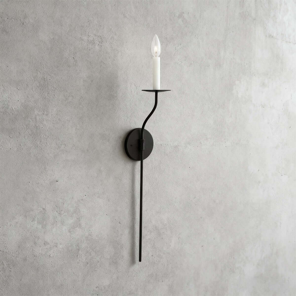 Messing wandlamp in kandelaarstijl