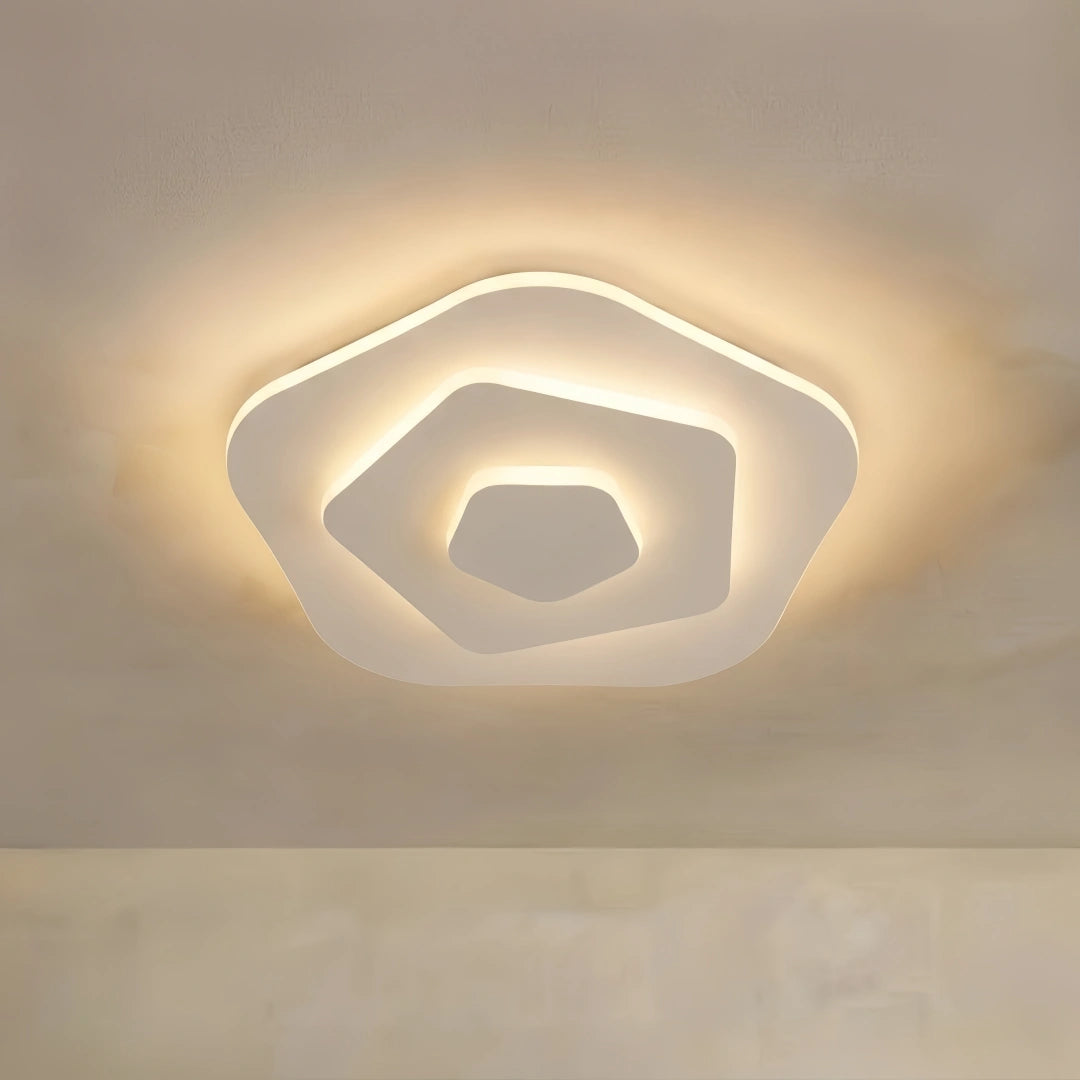 Platte plafondlamp van gelaagd metaal