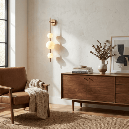 Wandlamp met albasten bol