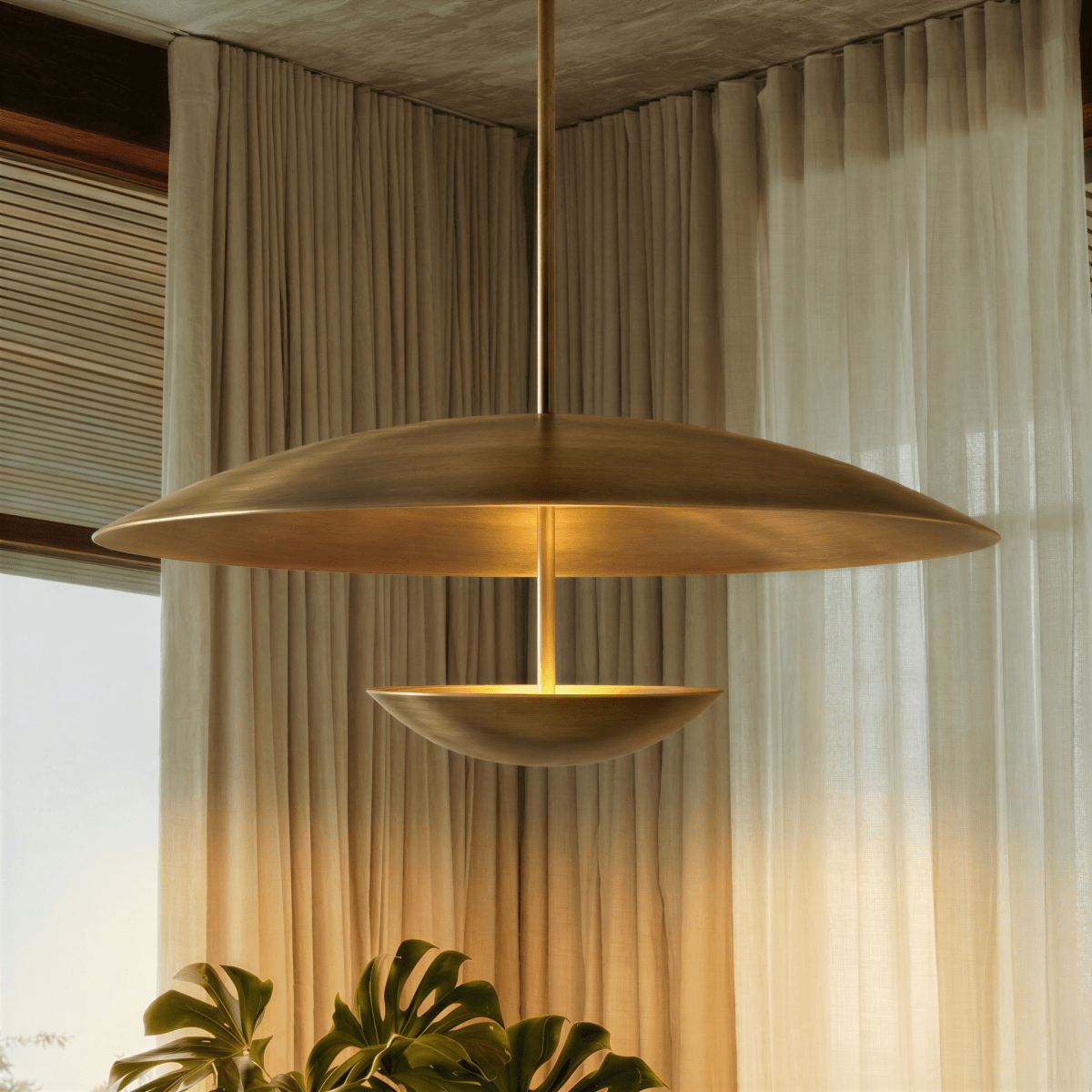 Brede metalen schijfhanglamp