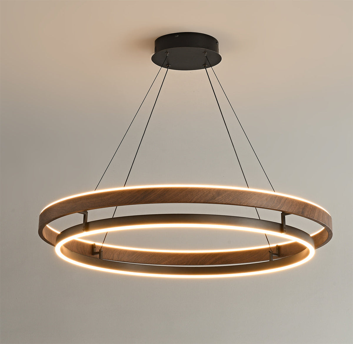 Walnootkleurige LED-kroonluchter met dubbele ringen