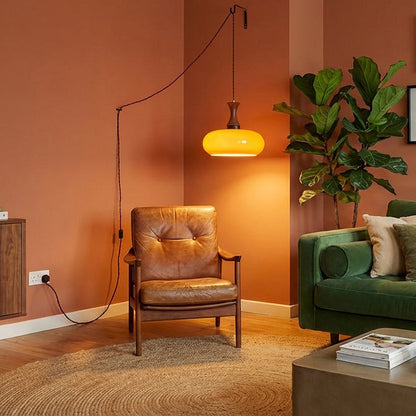 Amberkleurige glazen hanglamp met stekker