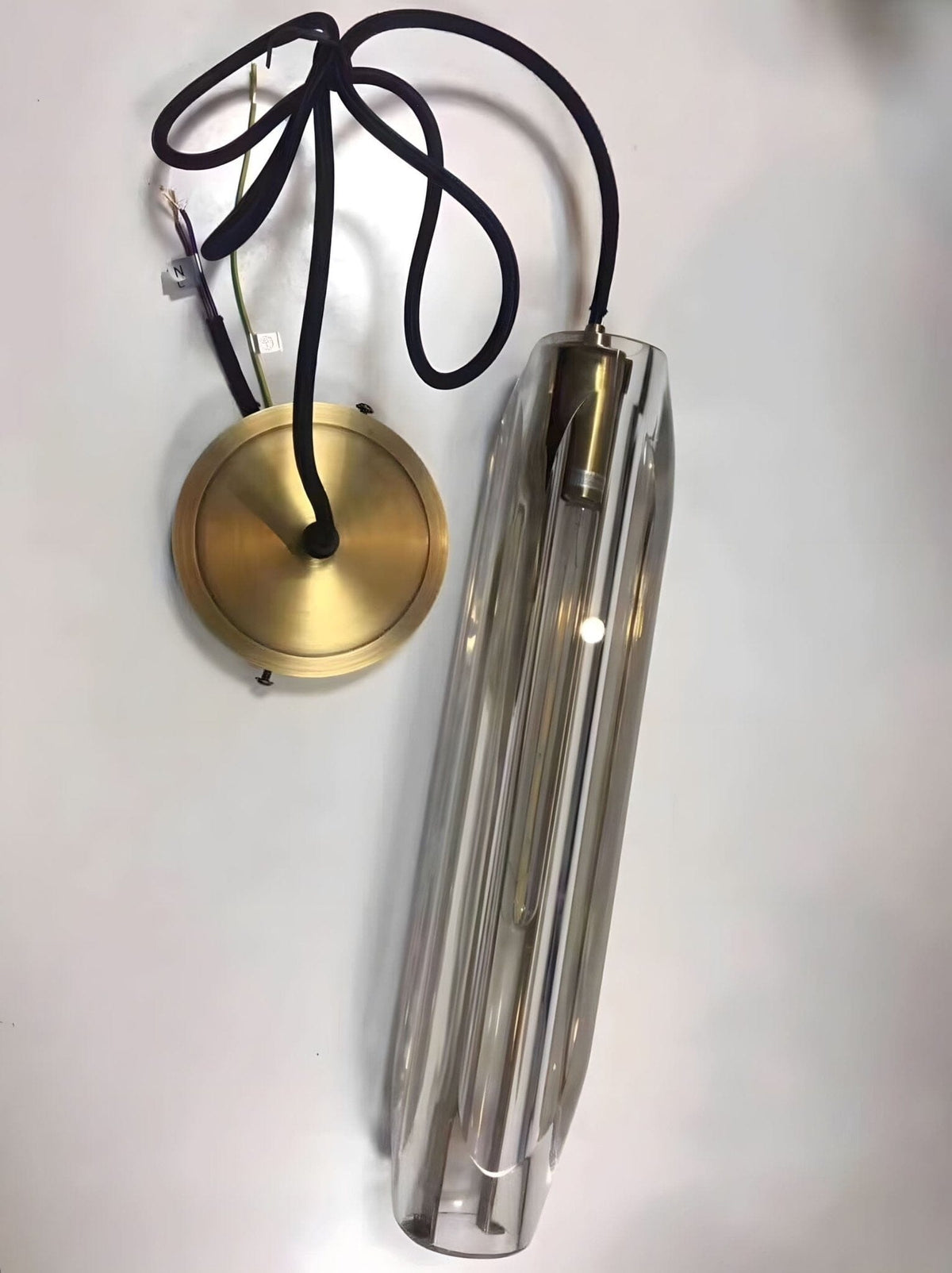 Messingkleurige hanglamp met kristallen staafjes