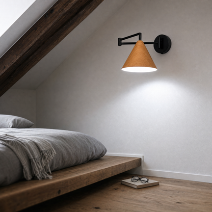 Linnoro Scandinavische wandlamp met zwenkarm en houteffect