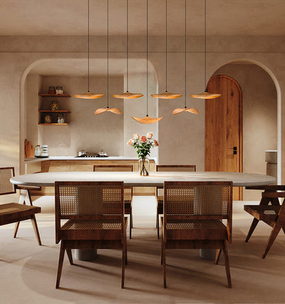 Golvende houten bladhanglamp