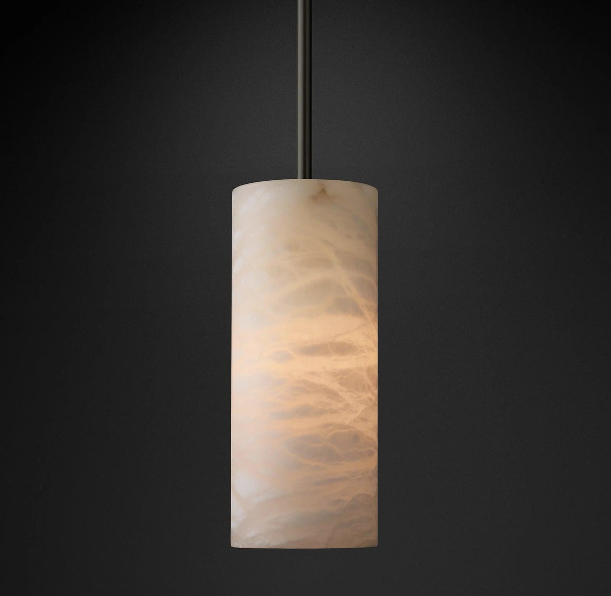 Alabasterkleurige hanglamp met zuilontwerp