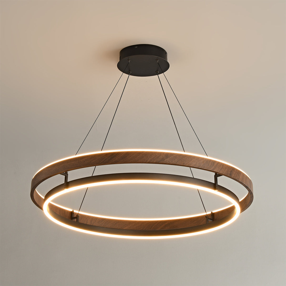 Walnootkleurige LED-kroonluchter met dubbele ringen