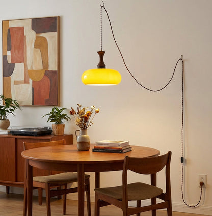 Amberkleurige glazen hanglamp met stekker