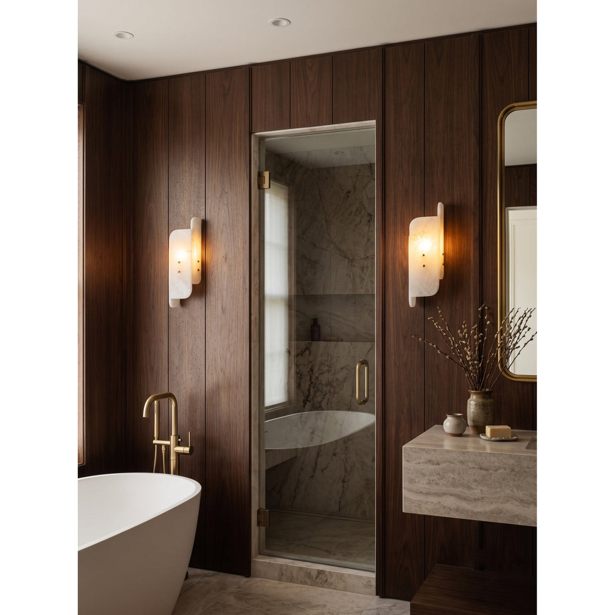Sculpturale wandlamp van albast