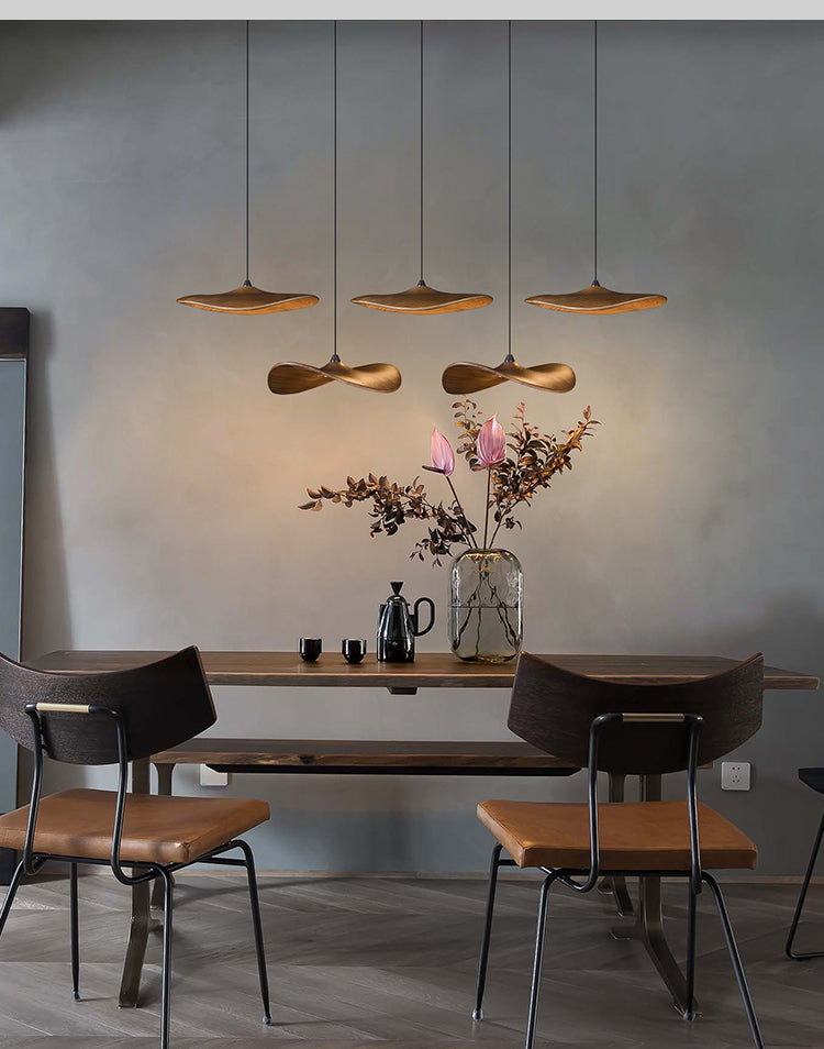 Golvende houten bladhanglamp