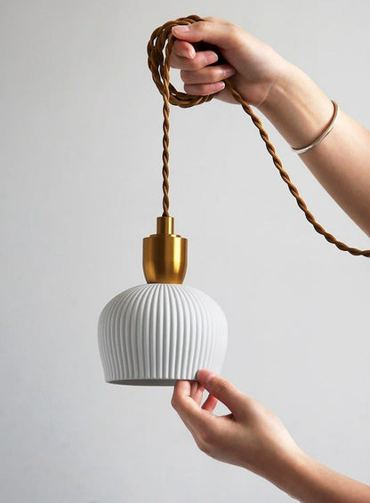 Geribde keramische koperen hanglamp