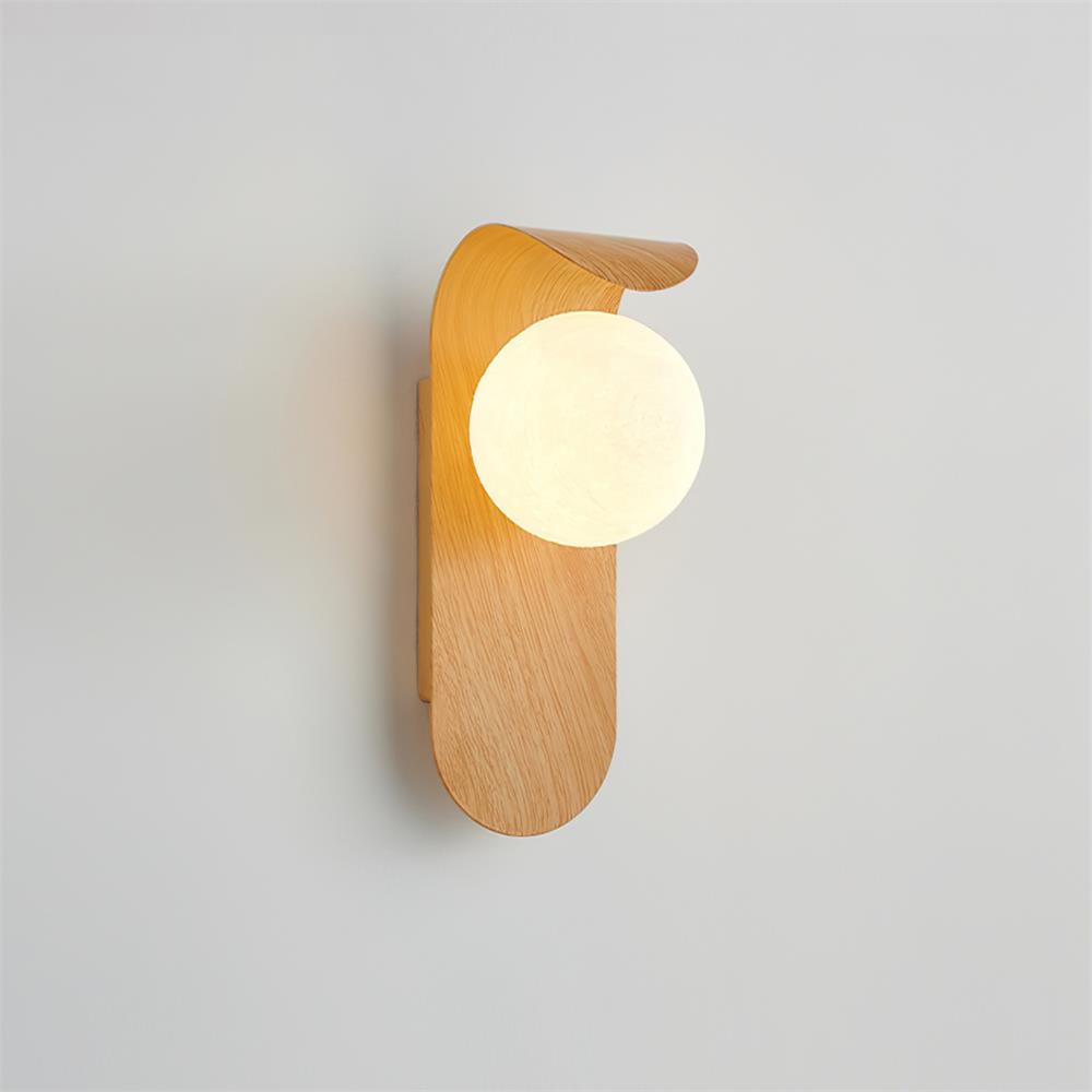 Velmara minimalistische houten wandlamp in de vorm van een wereldbol