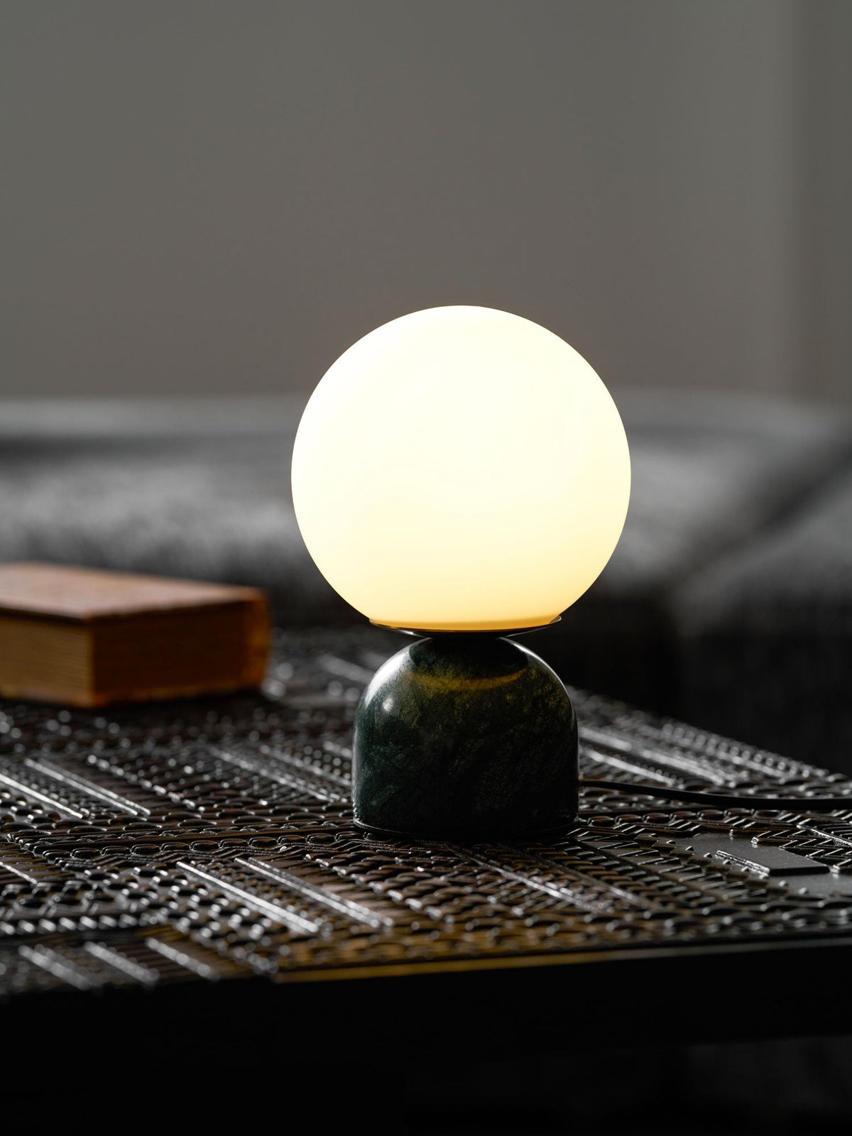 Ulvane minimalistische marmeren tafellamp