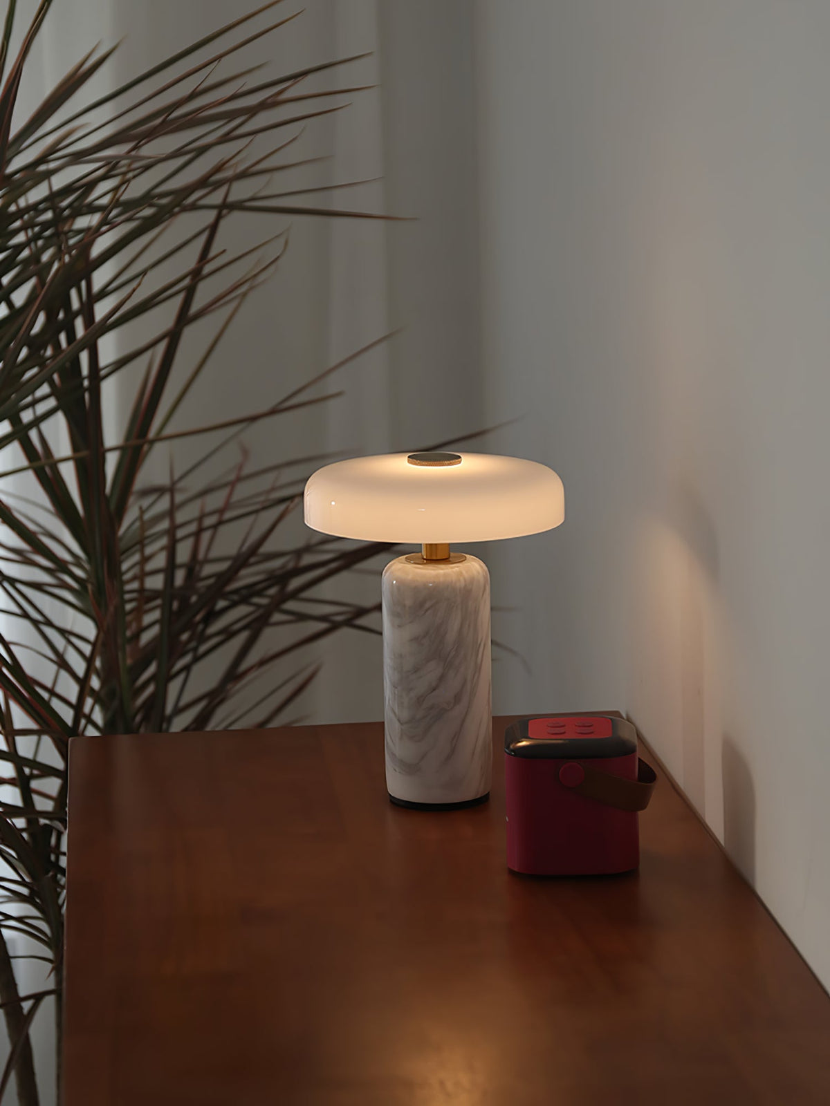 Vestara art-deco marmeren tafellamp