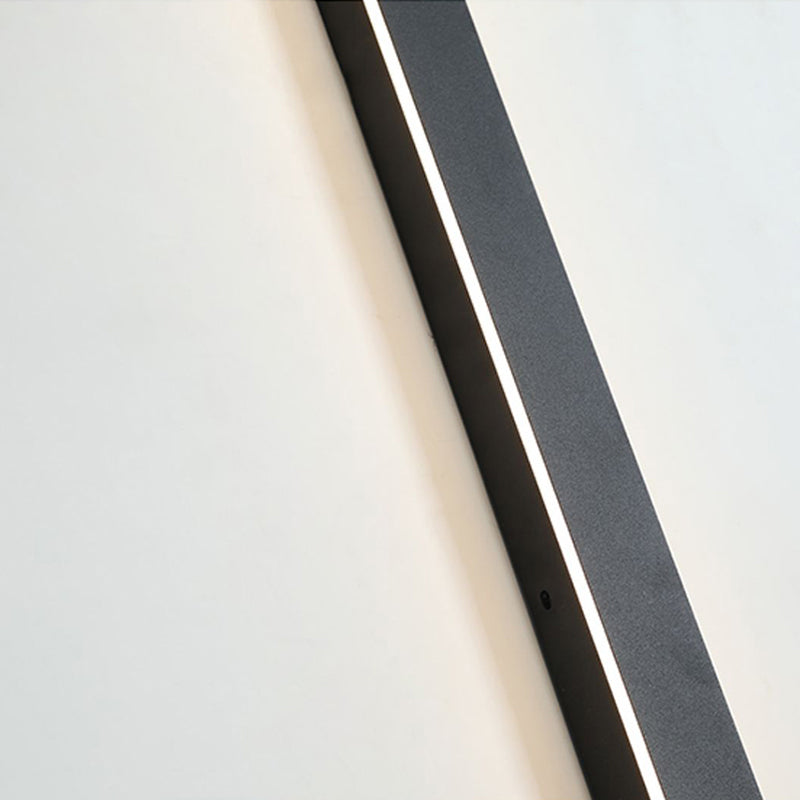 Veldrin minimalistische slanke zwarte metalen buitenwandlamp