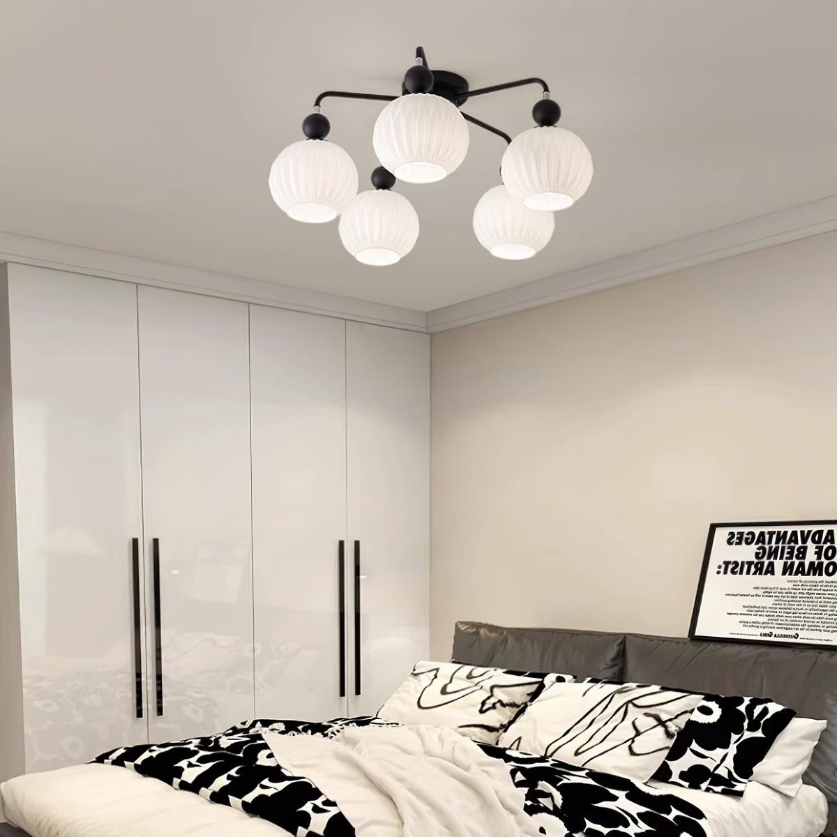 Geribd opalen glazen plafondlamp