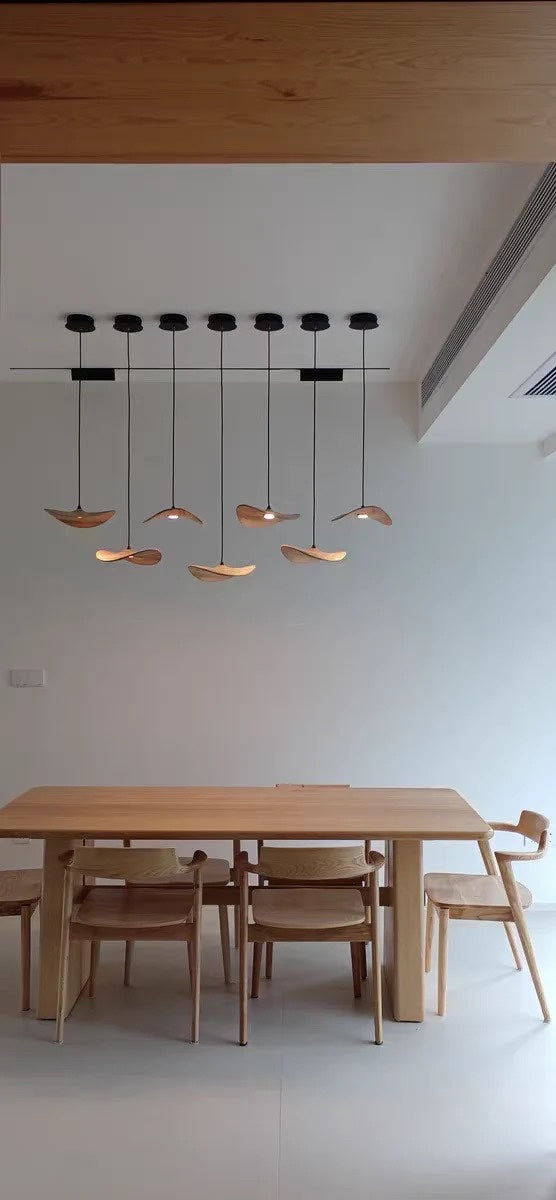Golvende houten bladhanglamp