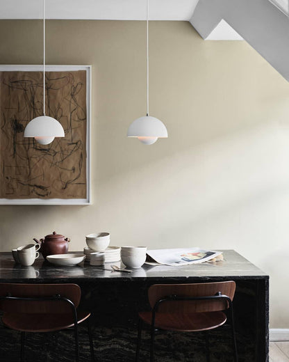 Metalen hanglamp met twee koepels