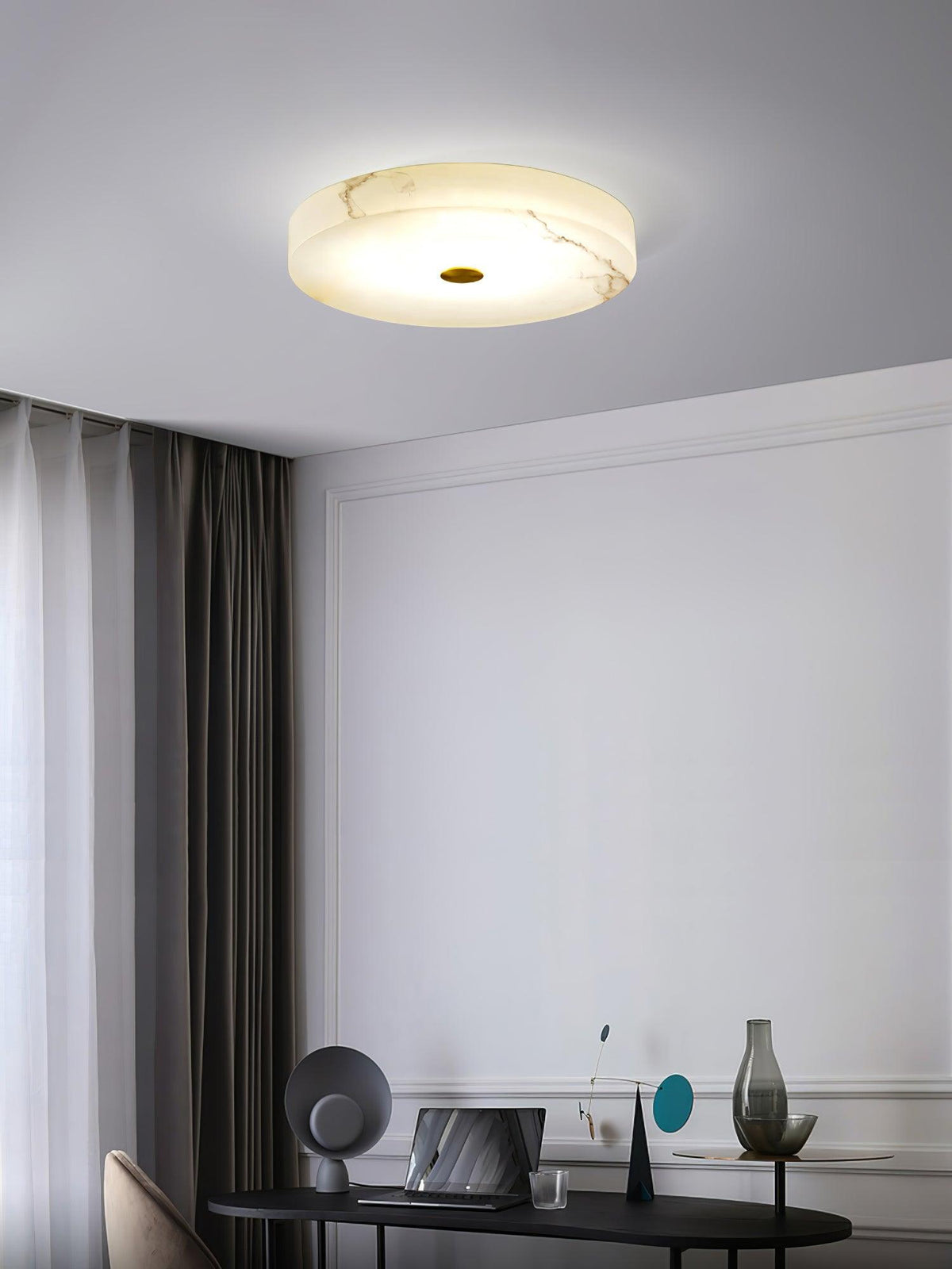 Plafondlamp met albasten trommelkap