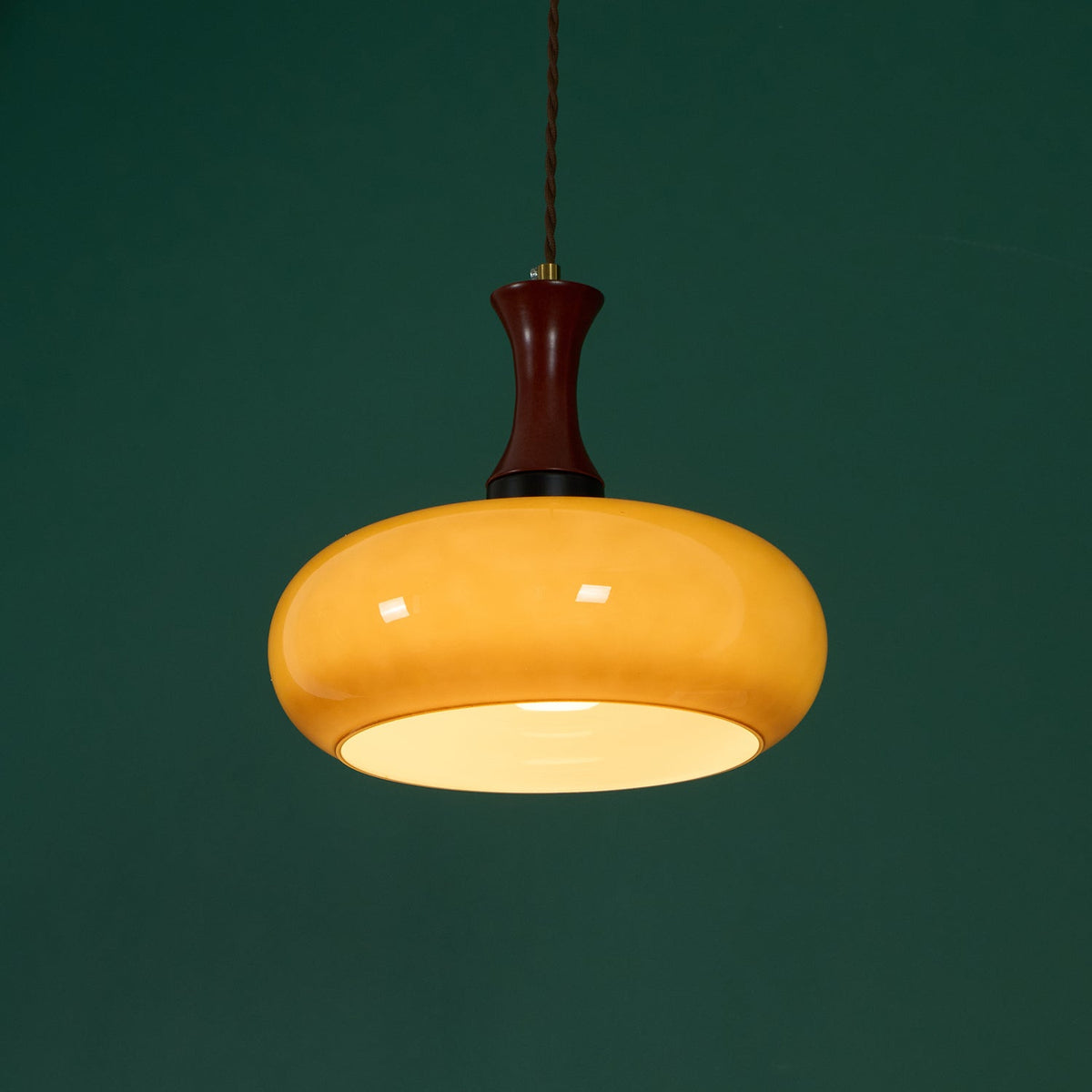Amberkleurige glazen hanglamp met stekker