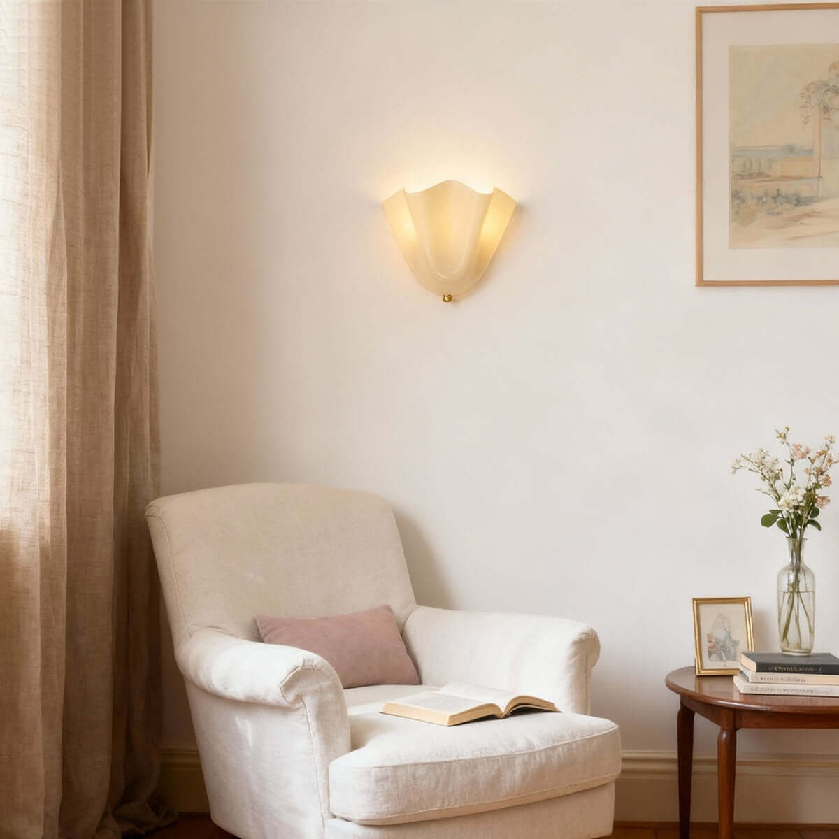 Wandlamp met gedrapeerd glas